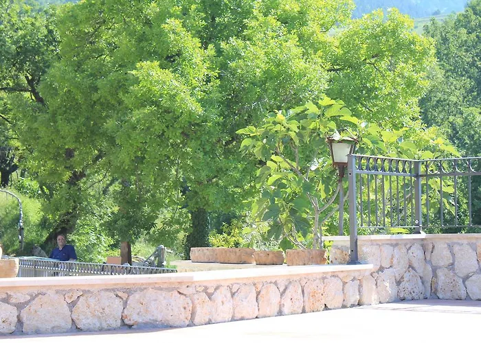 Cominium Benessere בית חווה Alvito